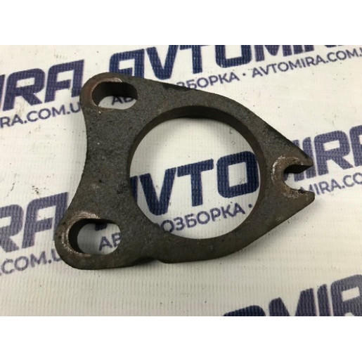 Кронштейн каталізатора Ford Mondeo 4 1.8TDCI 2007-2014 1666091